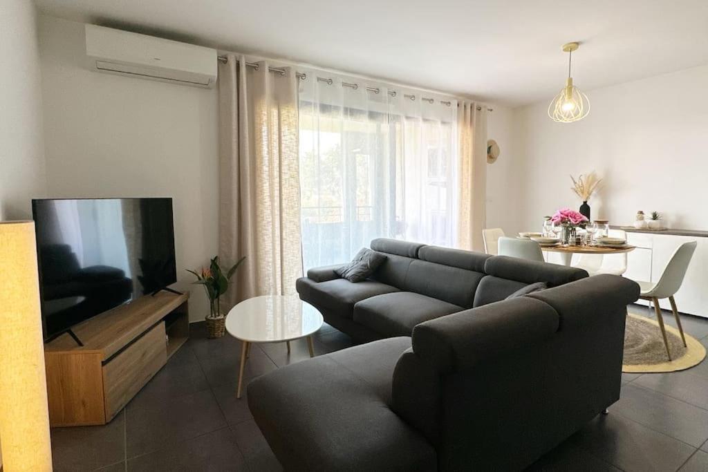 5 Min Des Plages - Appt 2 Chambres A Casa Bella 루키아나 외부 사진